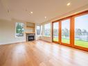 401-580 Stewart Ave, Nanaimo, BC  - Indoor Photo Showing Living Room With Fireplace 