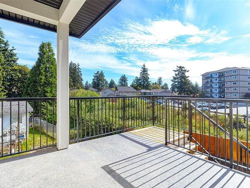 960/962 Loch Glen Pl, Langford, BC - Outdoor With Exterior