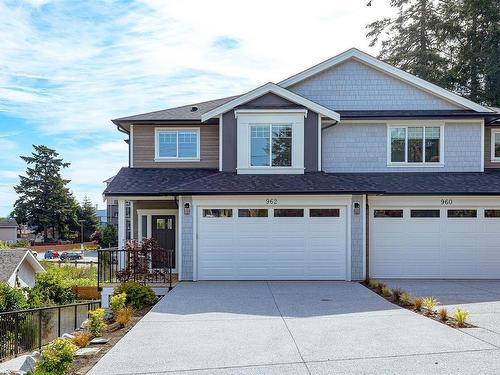 960/962 Loch Glen Pl, Langford, BC - Outdoor With Facade