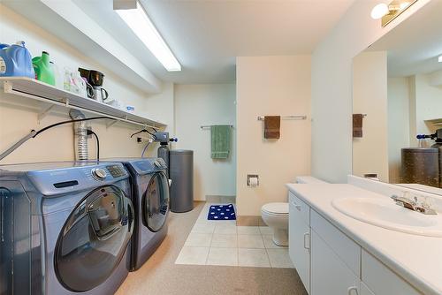 106-1765 Leckie Road, Kelowna, BC - Indoor Photo Showing Laundry Room