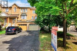 6579 JAZZY MEWS  Mississauga, ON L5W 1R9
