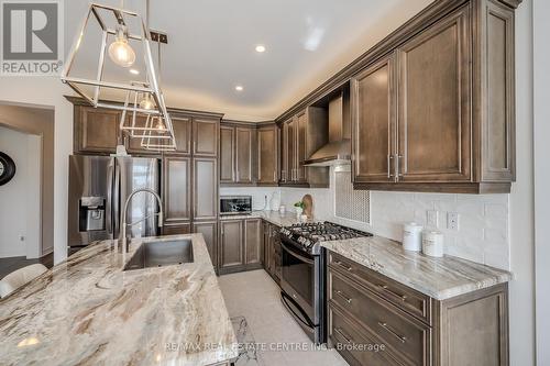 7 Newbrook Street, Brant (Paris), ON - Indoor Photo Showing Kitchen With Upgraded Kitchen