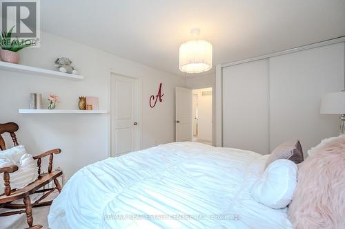 7 Newbrook Street, Brant (Paris), ON - Indoor Photo Showing Bedroom