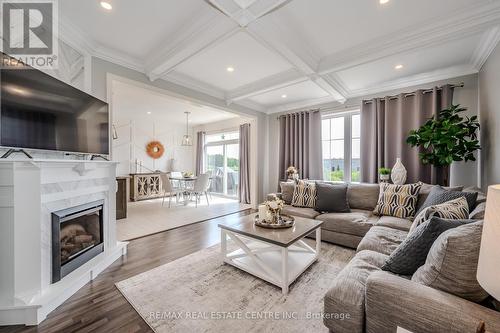 7 Newbrook Street, Brant (Paris), ON - Indoor Photo Showing Living Room With Fireplace