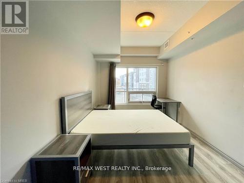 G212 - 275 Larch Street, Waterloo, ON - Indoor