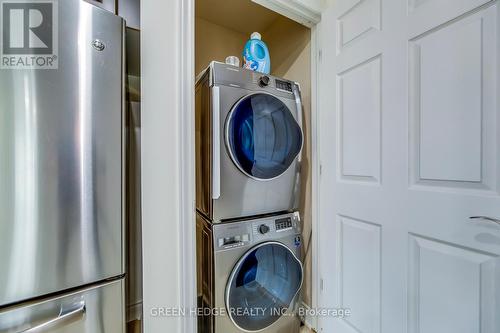 2584 Kinnerton Crescent, Mississauga, ON - Indoor Photo Showing Laundry Room