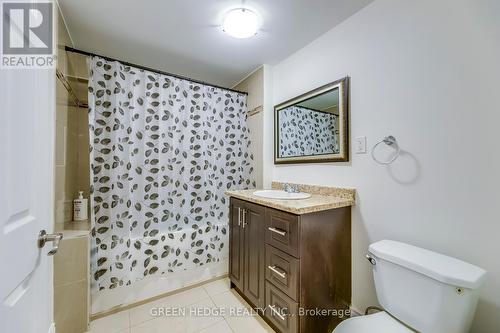 2584 Kinnerton Crescent, Mississauga, ON - Indoor Photo Showing Bathroom