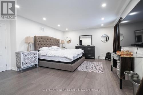 3282 Scotch Pine Gate, Mississauga, ON - Indoor Photo Showing Bedroom