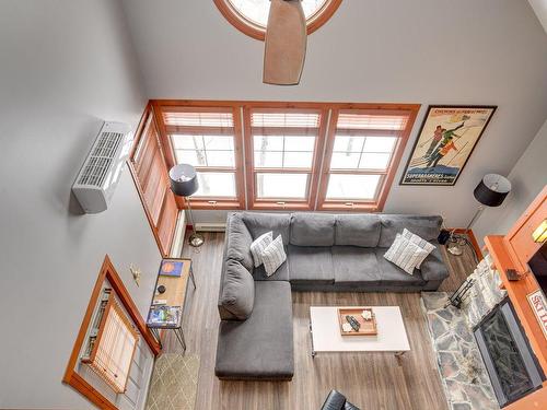 Salon - 5-205 Ch. Des Quatre-Sommets, Mont-Tremblant, QC - Indoor Photo Showing Living Room