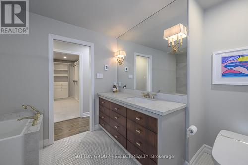 1920 Richmond Street, London, ON - Indoor Photo Showing Bathroom