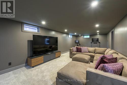 1920 Richmond Street, London, ON - Indoor Photo Showing Basement