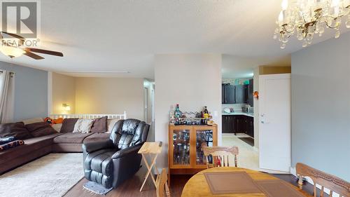 359 Ritchie Avenue, Quesnel, BC - Indoor Photo Showing Living Room