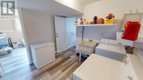 359 Ritchie Avenue, Quesnel, BC - Indoor Photo Showing Laundry Room