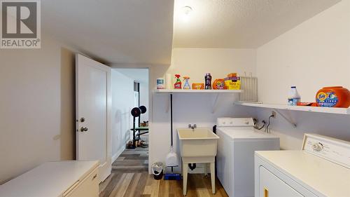 359 Ritchie Avenue, Quesnel, BC - Indoor Photo Showing Laundry Room