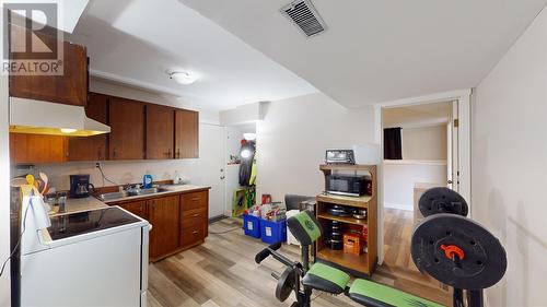 359 Ritchie Avenue, Quesnel, BC - Indoor Photo Showing Kitchen With Double Sink