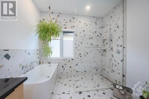 525 Barrage Street, Casselman, ON - Indoor Photo Showing Bathroom