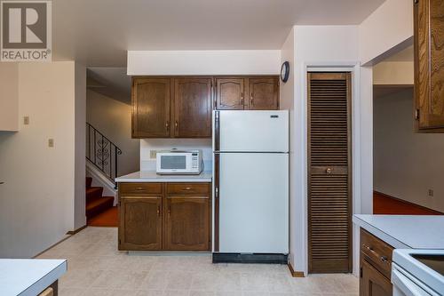 1704 Pearson Avenue, Prince George, BC - Indoor Photo Showing Kitchen