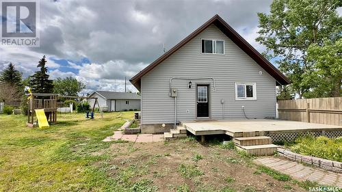 134 Throne Street, Sceptre, SK - Outdoor With Exterior