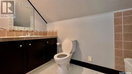 134 Throne Street, Sceptre, SK - Indoor Photo Showing Bathroom