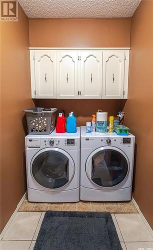 2243 Mahony Crescent, Regina, SK - Indoor Photo Showing Laundry Room