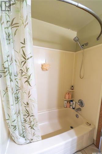 2243 Mahony Crescent, Regina, SK - Indoor Photo Showing Bathroom