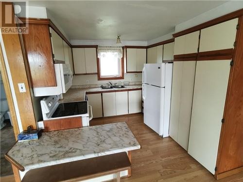 275 Lavallee Road, Chelmsford, ON - Indoor Photo Showing Kitchen With Double Sink