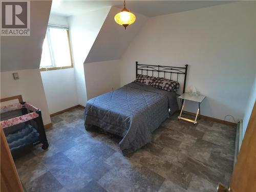 275 Lavallee Road, Chelmsford, ON - Indoor Photo Showing Bedroom