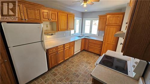 1462 Salisbury Road, Moncton, NB - Indoor Photo Showing Kitchen