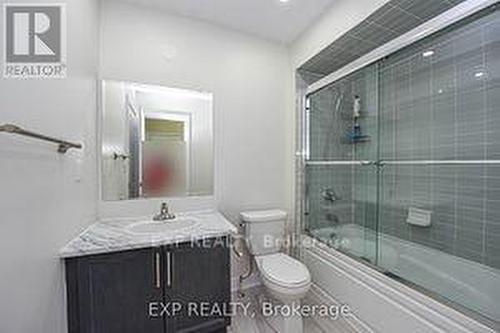 40 - 100 Dufay Road, Brampton, ON - Indoor Photo Showing Bathroom