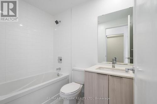 803 - 70 Annie Craig Drive, Toronto, ON - Indoor Photo Showing Bathroom