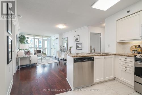 1904 - 3 Marine Parade Drive, Toronto, ON - Indoor Photo Showing Kitchen With Upgraded Kitchen