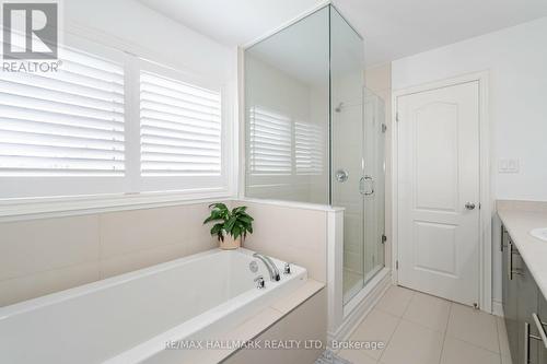 10 Mussle White Road, Brampton, ON - Indoor Photo Showing Bathroom