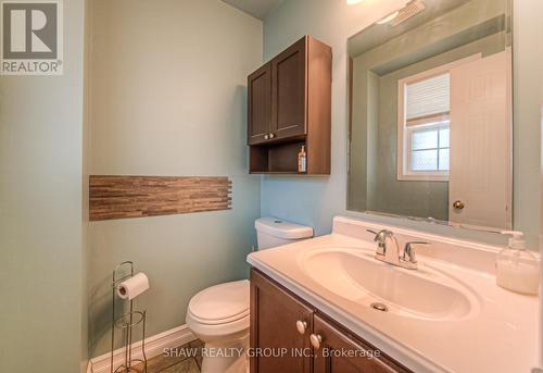 27 Lardner Street, Cambridge, ON - Indoor Photo Showing Bathroom