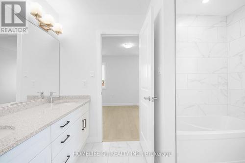 3415 Isleworth Road, London, ON - Indoor Photo Showing Bathroom