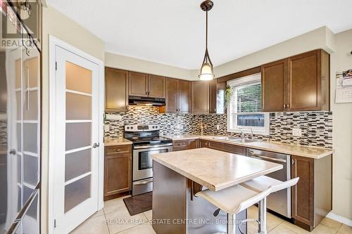 439 Champlain Avenue, Woodstock, ON - Indoor Photo Showing Kitchen With Double Sink