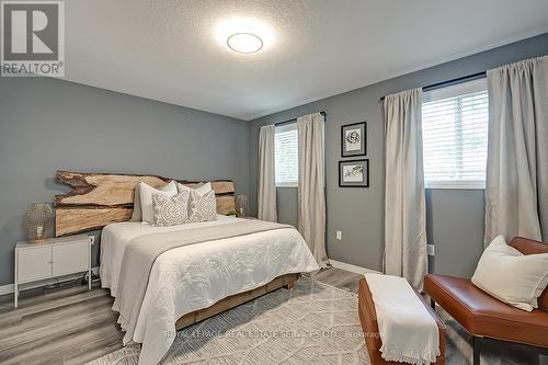 16 - 348 Highland Road W, Hamilton, ON - Indoor Photo Showing Bedroom