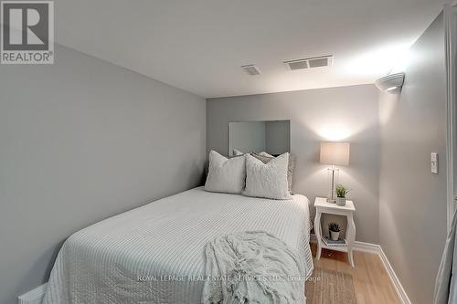 16 - 348 Highland Road W, Hamilton, ON - Indoor Photo Showing Bedroom