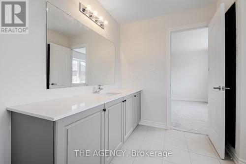 225 Palace Street, Thorold, ON - Indoor Photo Showing Bathroom