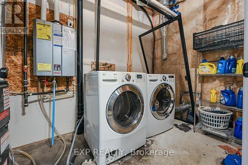 44 - 290 Equestrian Way, Cambridge, ON - Indoor Photo Showing Laundry Room