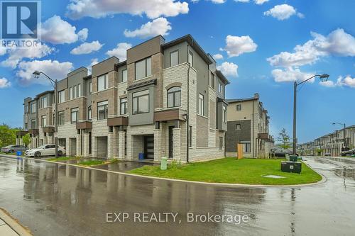 44 - 290 Equestrian Way, Cambridge, ON - Outdoor With Facade