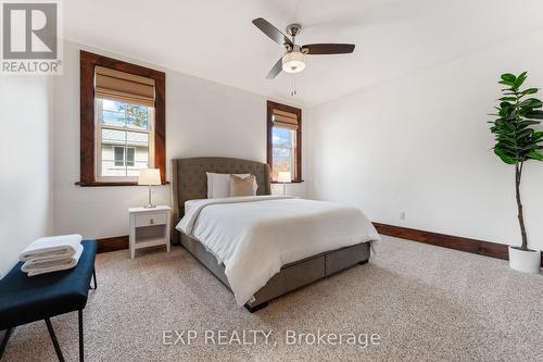 64 Avondale Avenue S, Waterloo, ON - Indoor Photo Showing Bedroom