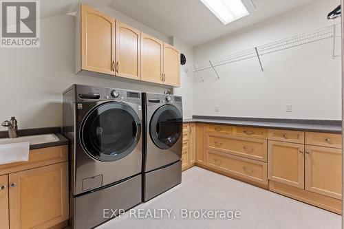 64 Avondale Avenue S, Waterloo, ON - Indoor Photo Showing Laundry Room