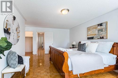 3834 Althorpe Circle, Mississauga, ON - Indoor Photo Showing Bedroom