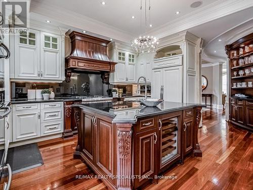 295 Belvenia Road, Burlington (Shoreacres), ON - Indoor Photo Showing Kitchen