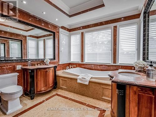 295 Belvenia Road, Burlington (Shoreacres), ON - Indoor Photo Showing Bathroom