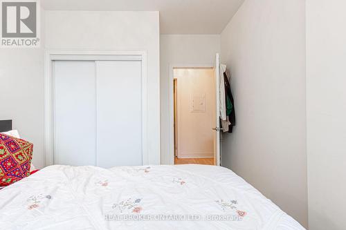 161 - 1575 Lakeshore Road, Mississauga, ON - Indoor Photo Showing Bedroom