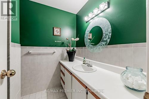 21 Knudson Lane, Vaughan, ON - Indoor Photo Showing Bathroom