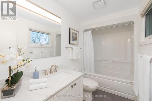 23 Parkview Place, Brampton, ON - Indoor Photo Showing Bathroom