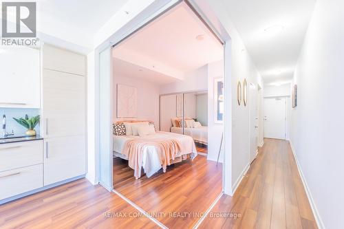 1210 - 210 Simcoe Street E, Toronto (Bay Street Corridor), ON - Indoor Photo Showing Bedroom