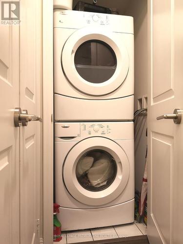 1718 - 75 East Liberty Street, Toronto (Niagara), ON - Indoor Photo Showing Laundry Room